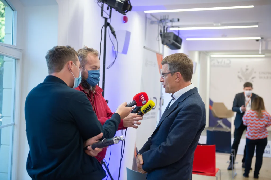20201005_CWID_Tydzien_Noblowski_Fizyka-12