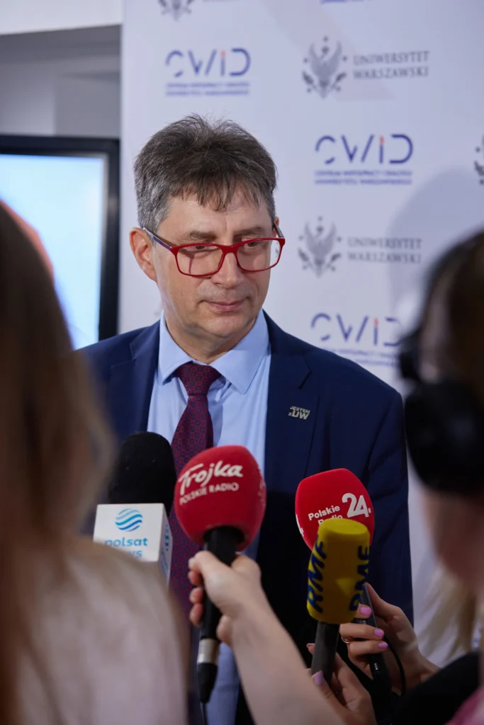 20231003_CWiD_Nobel_Fizyka_0021_KR5_4261-scaled